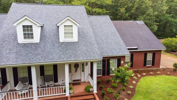 How Do You Know It’s Time To Replace Siding Or Roof?