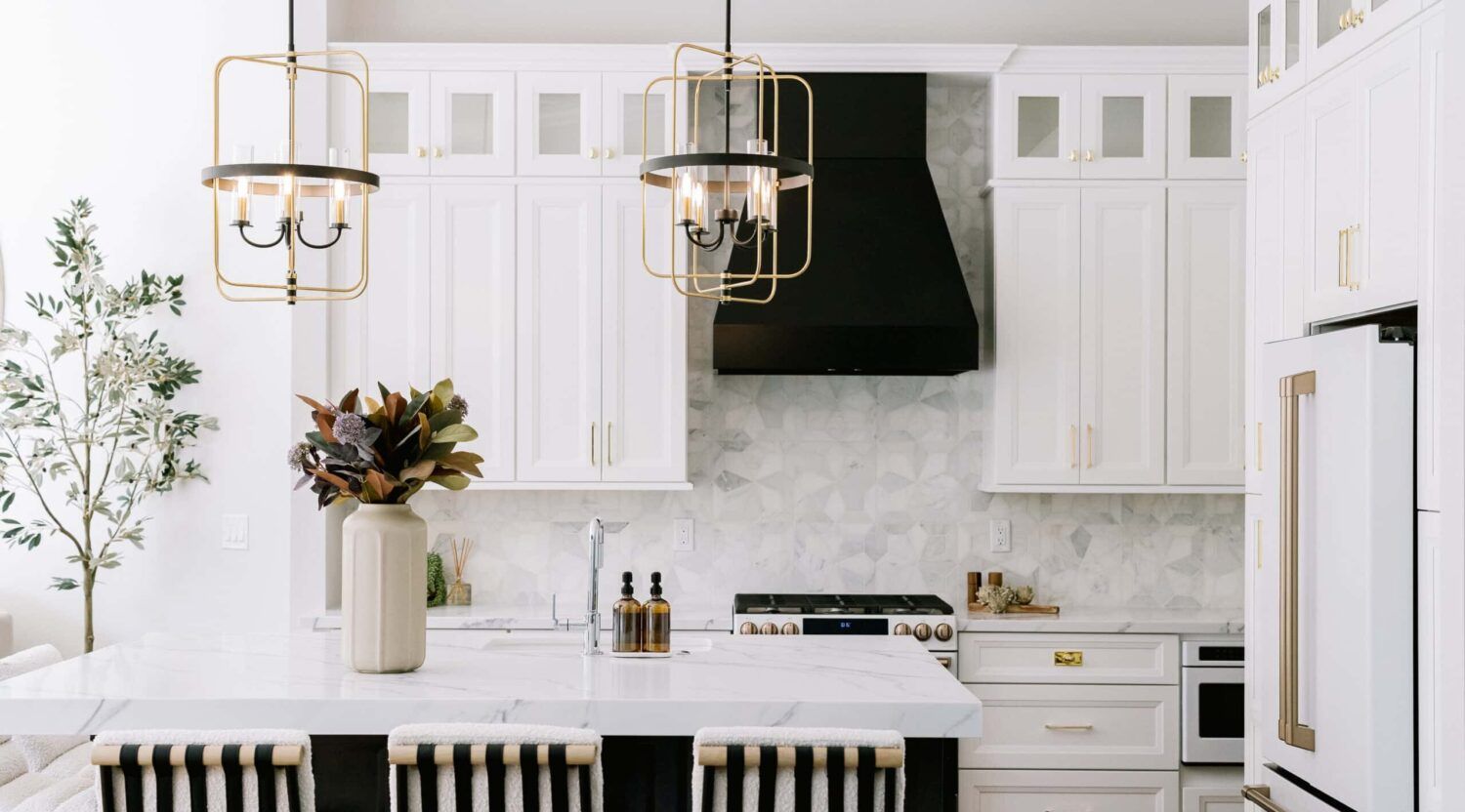 Why Homeowners Keep Hiring Creative Teams For Better Living Spaces