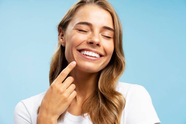 What Are the Best Cosmetic Dental Treatments for a Complete Smile Makeover?